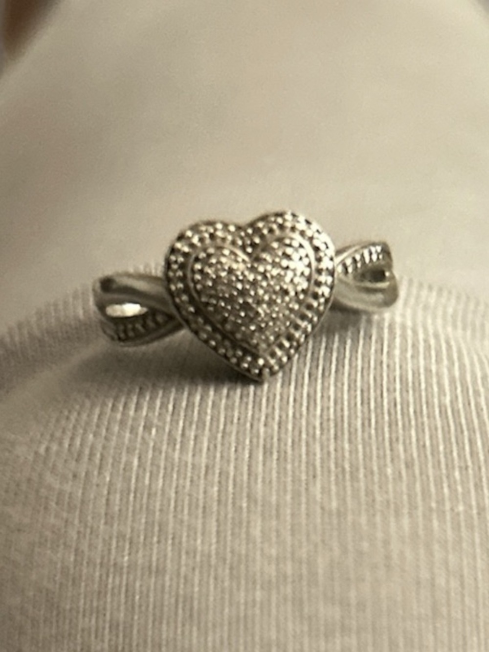 Heart Diamond Pavé Ring Size 7 ✨